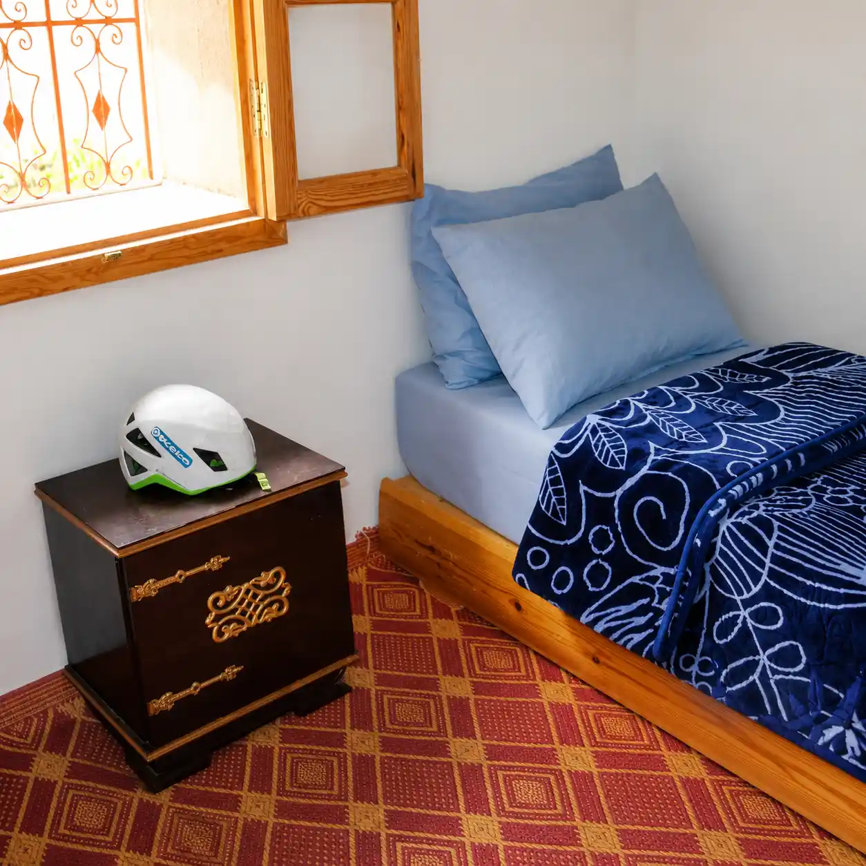 taghia Single Room — 1